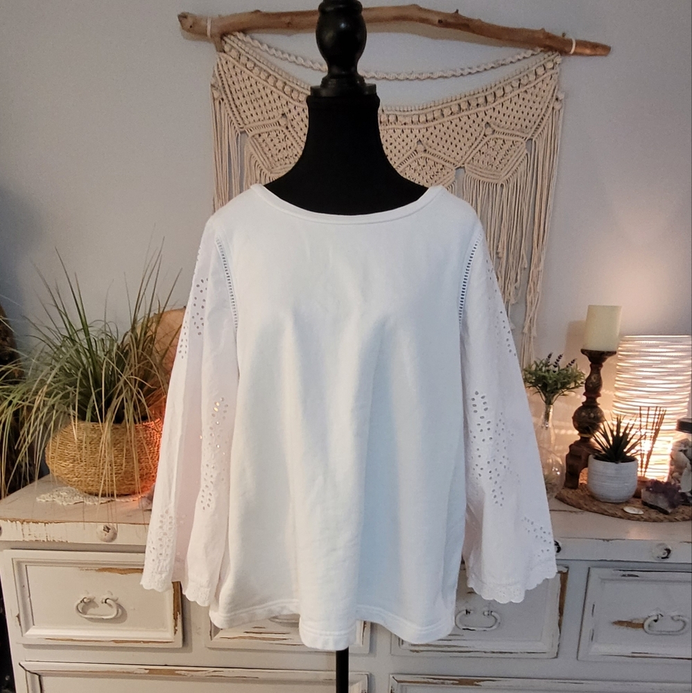 #045 ELIANE ROSE WHITE 100% COTTON SWEATER ♥️ 😍 ✨️ 💕 💖 ❤️